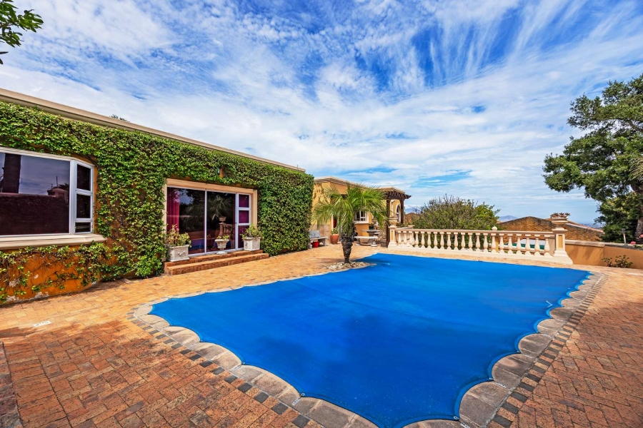 4 Bedroom Property for Sale in Plattekloof Western Cape